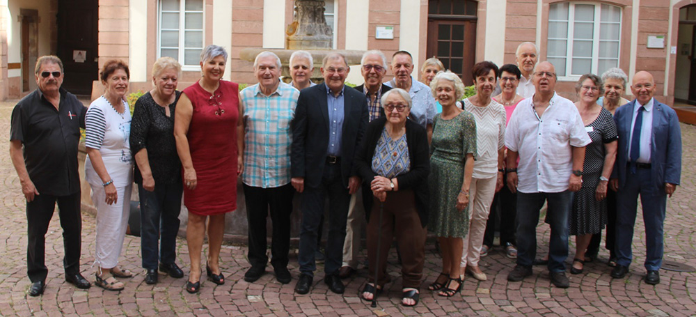Conseil des sages : photo de groupe de la commission 2