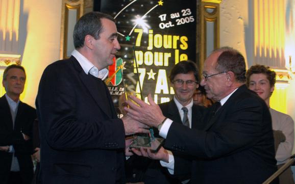 2005 : un trophée pour Takis Candilis