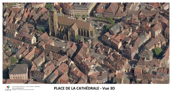 Colmar - place-cathedrale-vue-aerienne.jpg