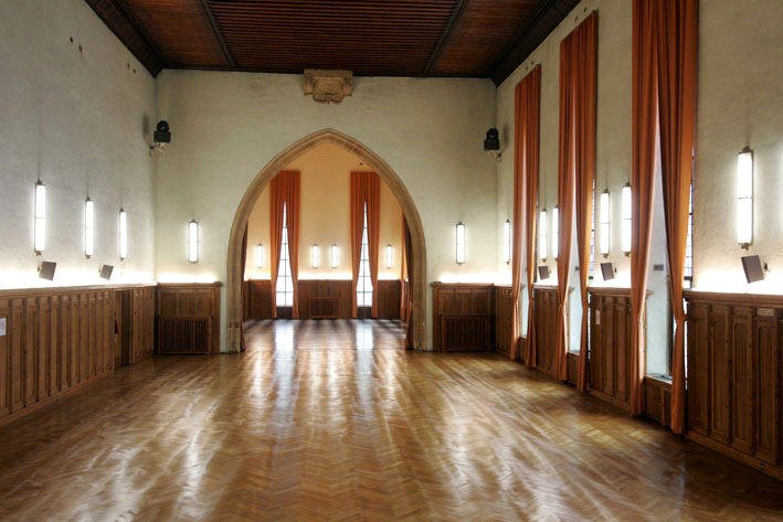 Colmar - catherinettes-salle-avant-02.jpg Colmar - catherinettes-salle-avant-02.jpg