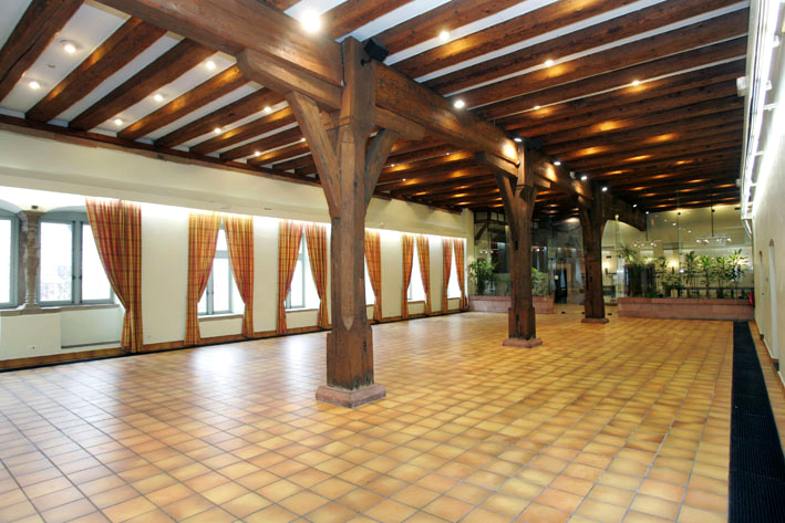 Colmar - koifhus-salle-roesselmann-02.jpg Colmar - koifhus-salle-roesselmann-02.jpg